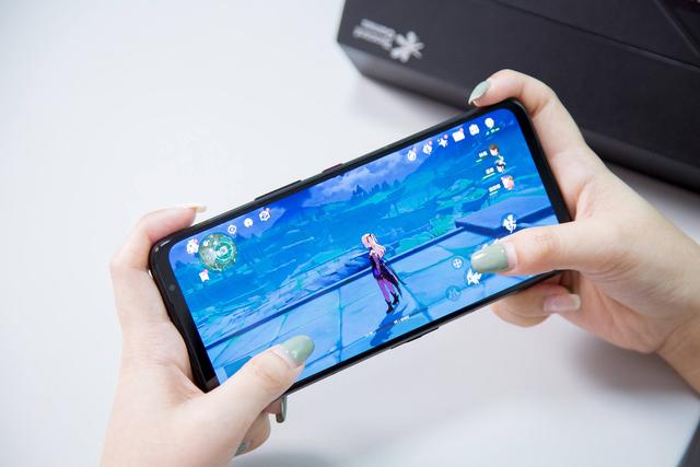 5s打游戏卡吗,苹果5打游戏卡吗