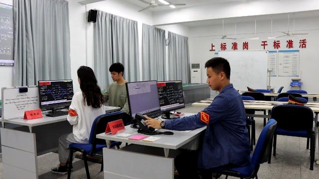 8人联机手游,八人联机手游推荐